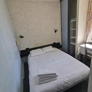 https://hotel-le-tourisme.fr-provencehotel.com